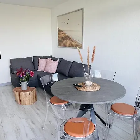 Fischkoker Mit Meerblick Und Pool Dahme