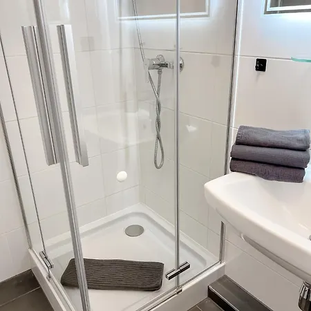 Fischkoker Mit Meerblick Und Pool *